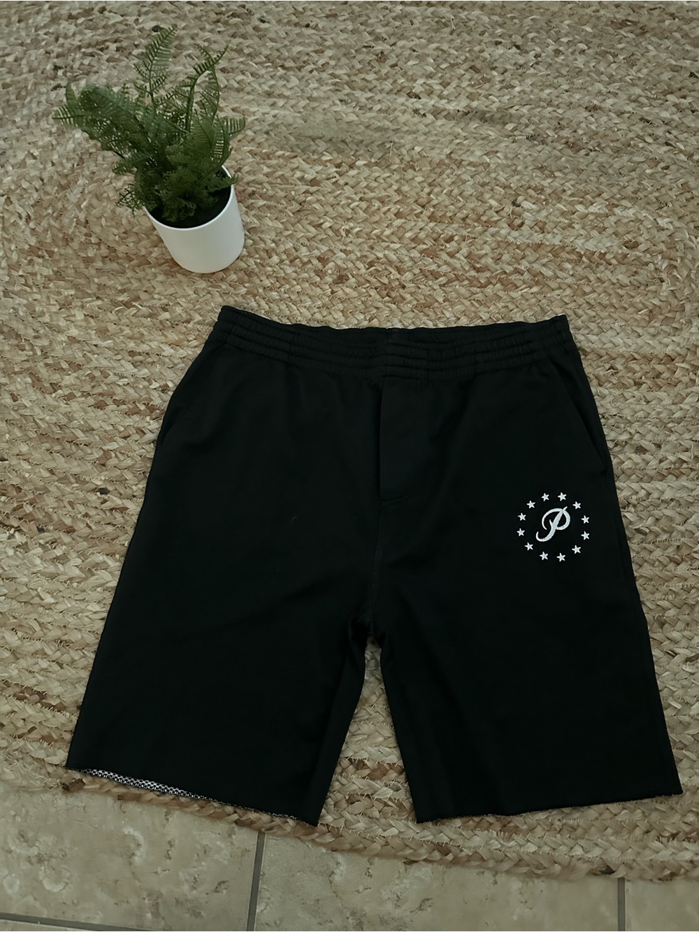 MENS PRIMITIVE SHORTS